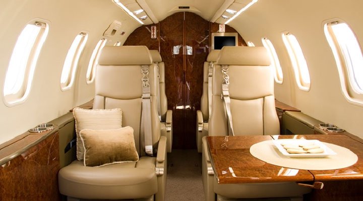 Learjet 40