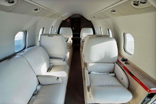 Learjet 60